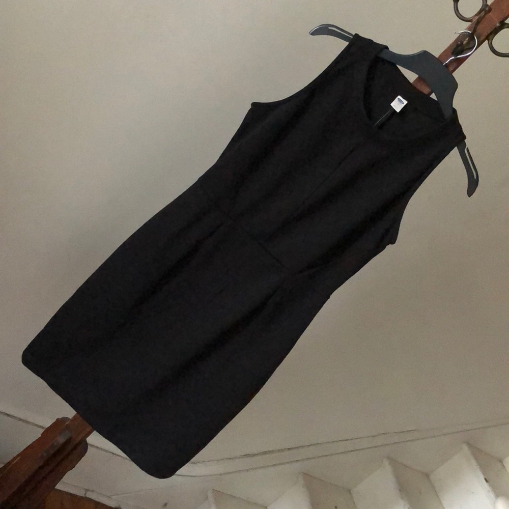 Perfect fitted LBD from Old Navy. NWT